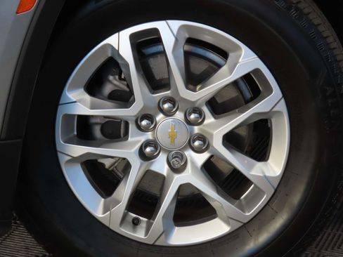 Used 2023 Chevrolet Traverse LS w/ LPO, Cargo Package image 6