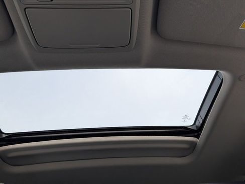 Certified 2022 Honda Accord Touring image 9