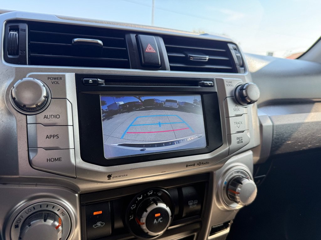 Used 2017 Toyota 4Runner SR5 AWD/4WD image 34