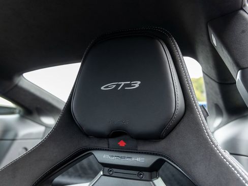 Used 2026 Porsche 911 GT3 RWD image 32