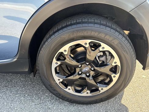 Used 2021 Subaru Crosstrek 2.0i Premium w/ Moonroof Package image 7