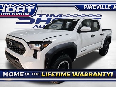 Used 2025 Toyota Tacoma TRD Off-Road image 1