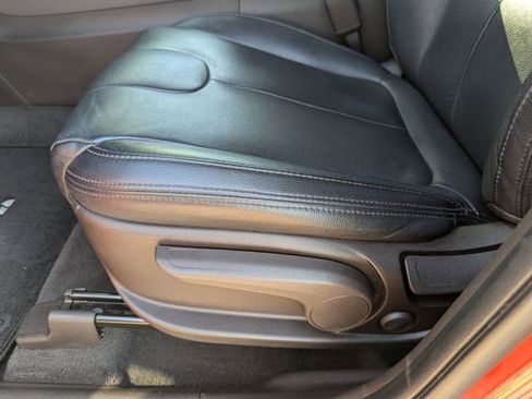 Used 2020 Hyundai Santa Fe SE image 19