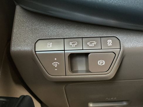 Certified 2024 Kia EV9 GT-Line AWD/4WD image 35