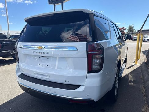 Used 2022 Chevrolet Tahoe LT w/ Luxury Package AWD/4WD image 6