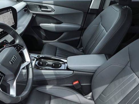 New 2026 Audi Q3 quattro 2.0T AWD/4WD image 11