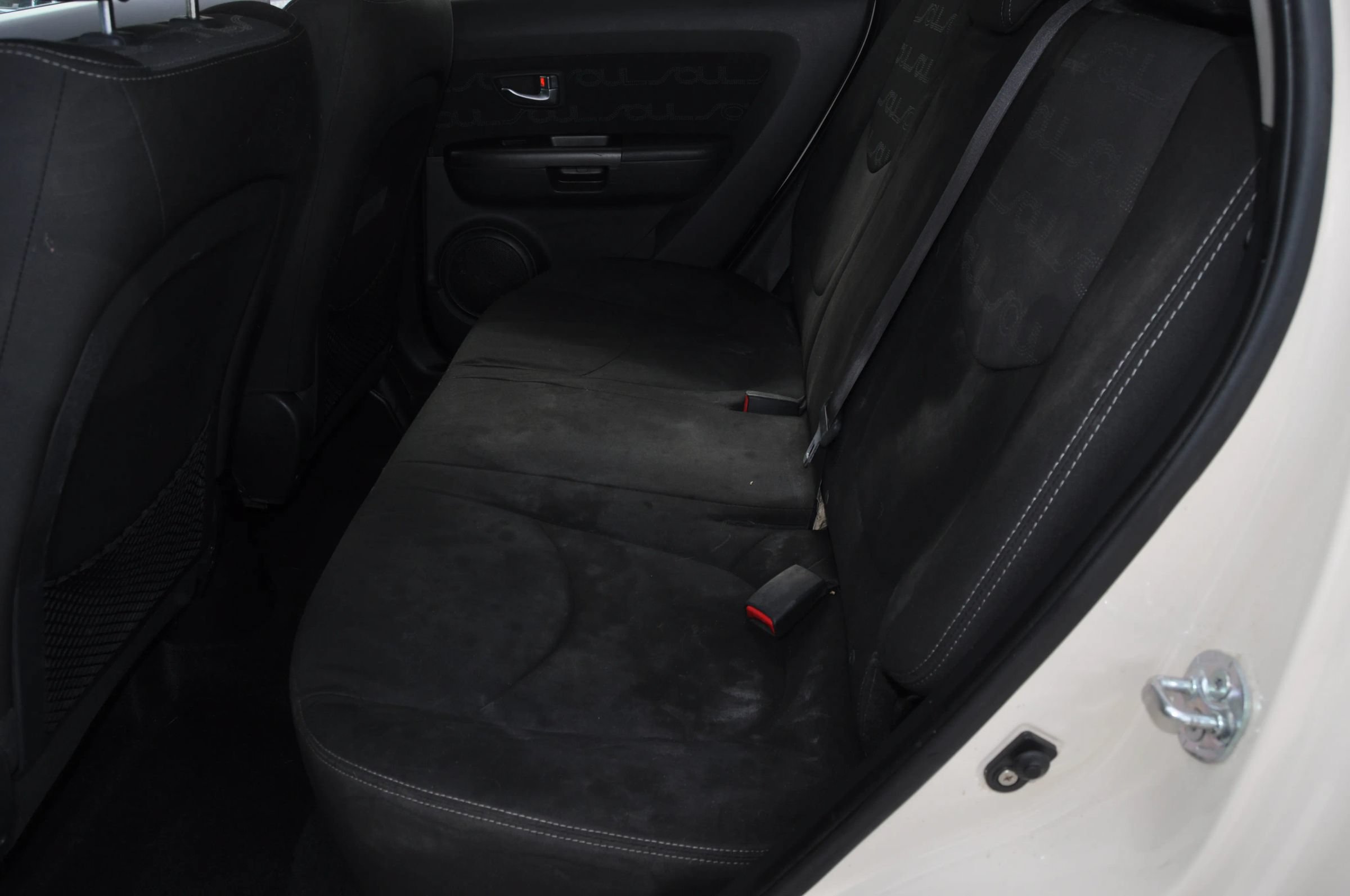 Used 2013 Kia Soul + FWD image 19