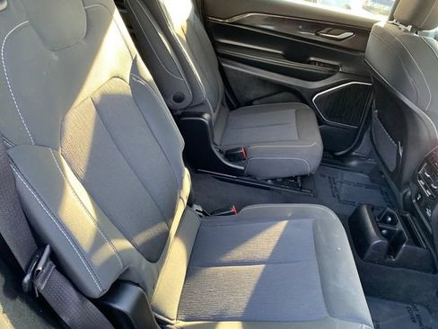 Certified 2022 Jeep Grand Cherokee L Laredo w/ Luxury Tech Group I AWD/4WD image 13