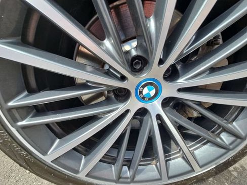 Used 2023 BMW 530e xDrive AWD/4WD image 35