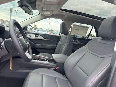 New 2026 Ford Explorer Active w/ Active Comfort Package AWD/4WD image 33