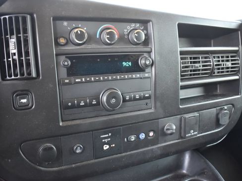 Used 2021 GMC Savana 2500 w/ Driver Convenience Package RWD image 11