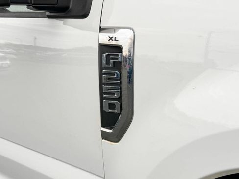 Used 2017 Ford F250 XL w/ Power Equipment Group image 17