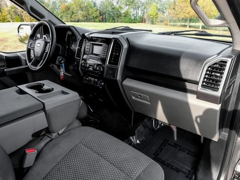 Used 2016 Ford F150 XLT image 19