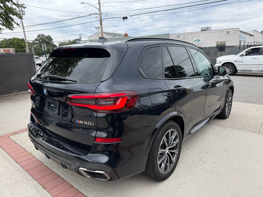 Used 2021 BMW X5 M50i AWD/4WD image 19