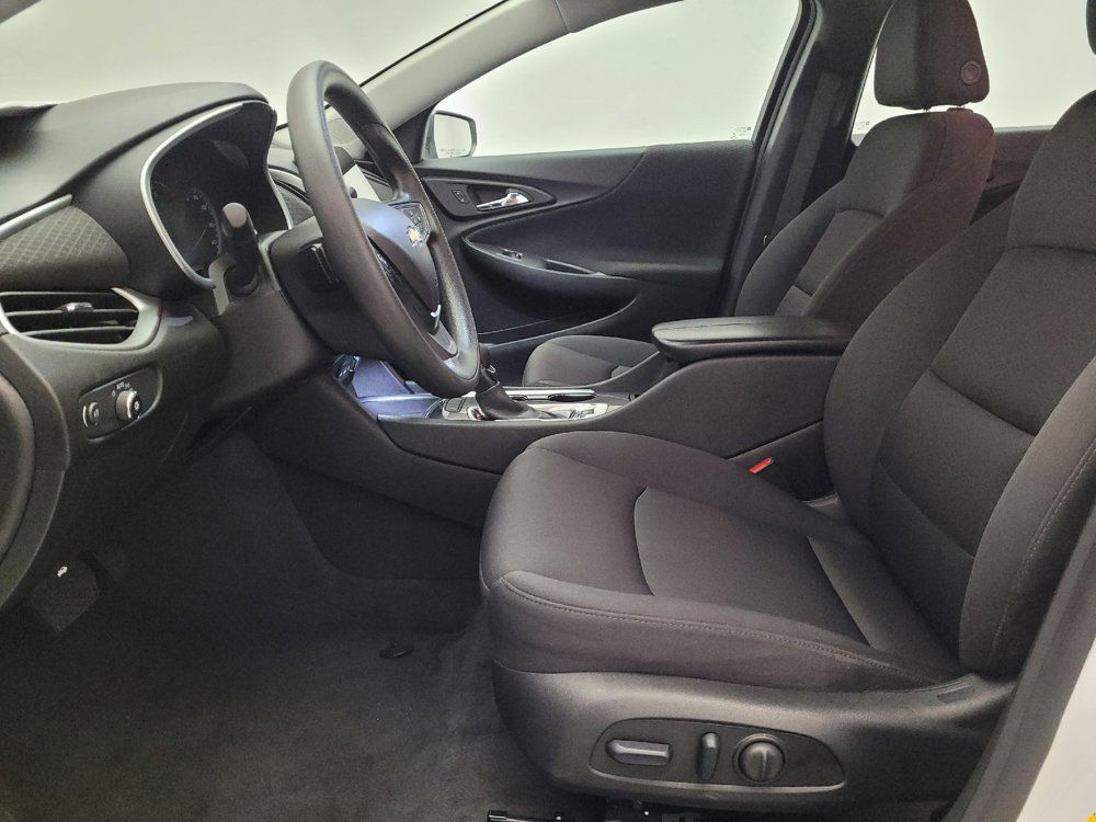 Used 2024 Chevrolet Malibu LT FWD image 17