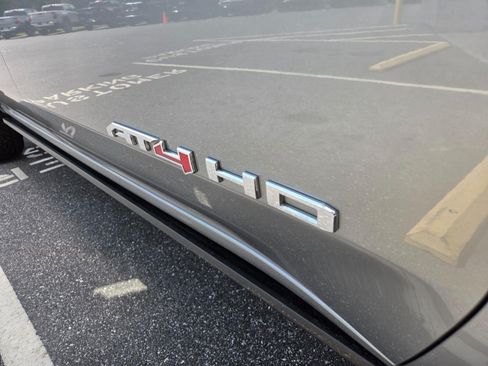Used 2025 GMC Sierra 2500 AT4 w/ AT4 Premium Plus Package AWD/4WD image 7