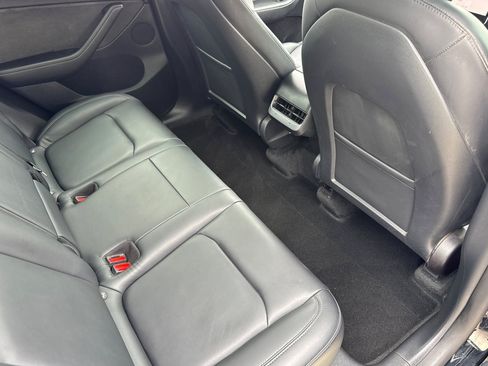 Used 2022 Tesla Model Y Performance AWD/4WD image 31