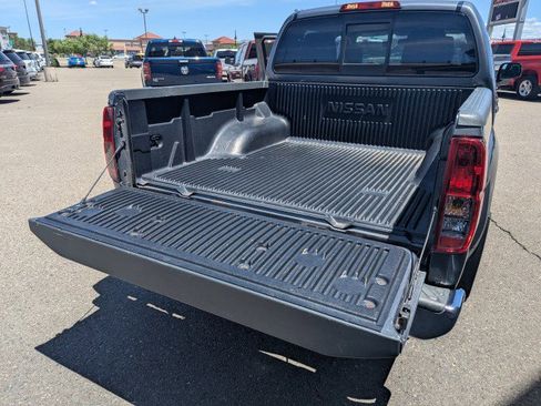 Used 2019 Nissan Frontier SV AWD/4WD image 27