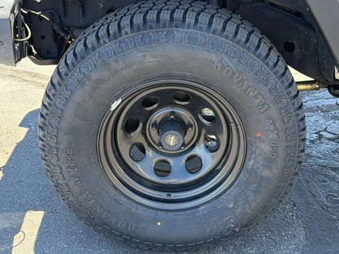 Used 2018 Jeep Wrangler Rubicon AWD/4WD image 9