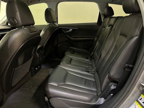 Used 2018 Audi Q7 3.0T Premium Plus w/ Premium Plus Package AWD/4WD image 24