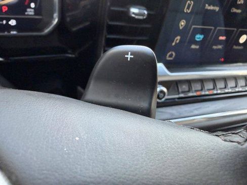 Used 2024 GMC Sierra 1500 SLT w/ SLT Premium Plus Package image 31