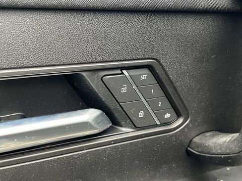 Used 2026 GMC Hummer EV SUV AWD/4WD image 16