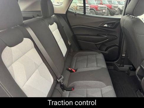 Used 2026 Chevrolet Trax LS w/ LS Convenience Package FWD image 24