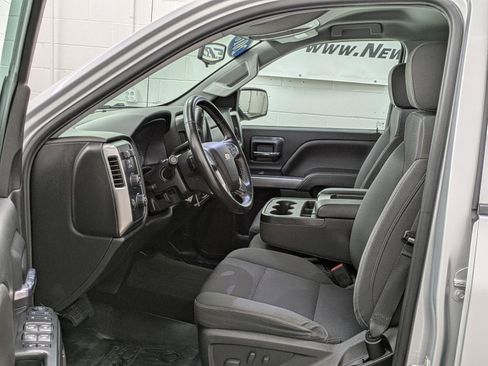 Used 2018 Chevrolet Silverado 1500 LT w/ All Star Edition image 4