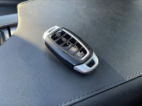 Used 2022 Hyundai Palisade Calligraphy image 36