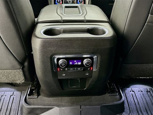 Used 2022 GMC Yukon XL Denali image 27