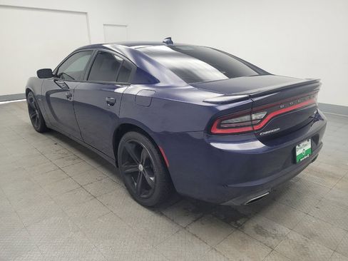 Used 2017 Dodge Charger R/T image 5