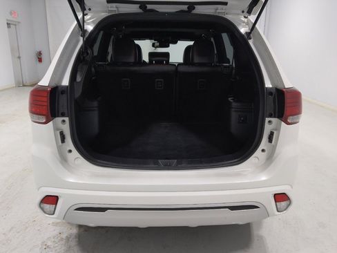 Used 2020 Mitsubishi Outlander SEL image 29