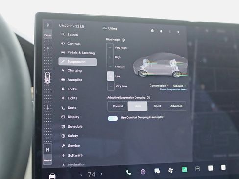 Used 2022 Tesla Model X image 19