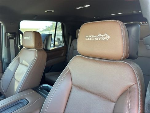 Certified 2024 Chevrolet Tahoe High Country w/ Advanced Technology Package image 24