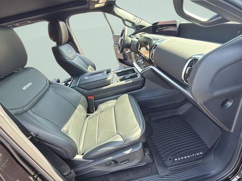 New 2026 Ford Expedition Platinum AWD/4WD image 25