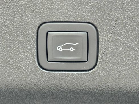 Used 2025 Cadillac Escalade Sport Platinum w/ LPO, ONYX Package AWD/4WD image 39