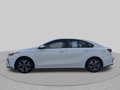 Used 2019 Kia Forte LXS FWD image 2