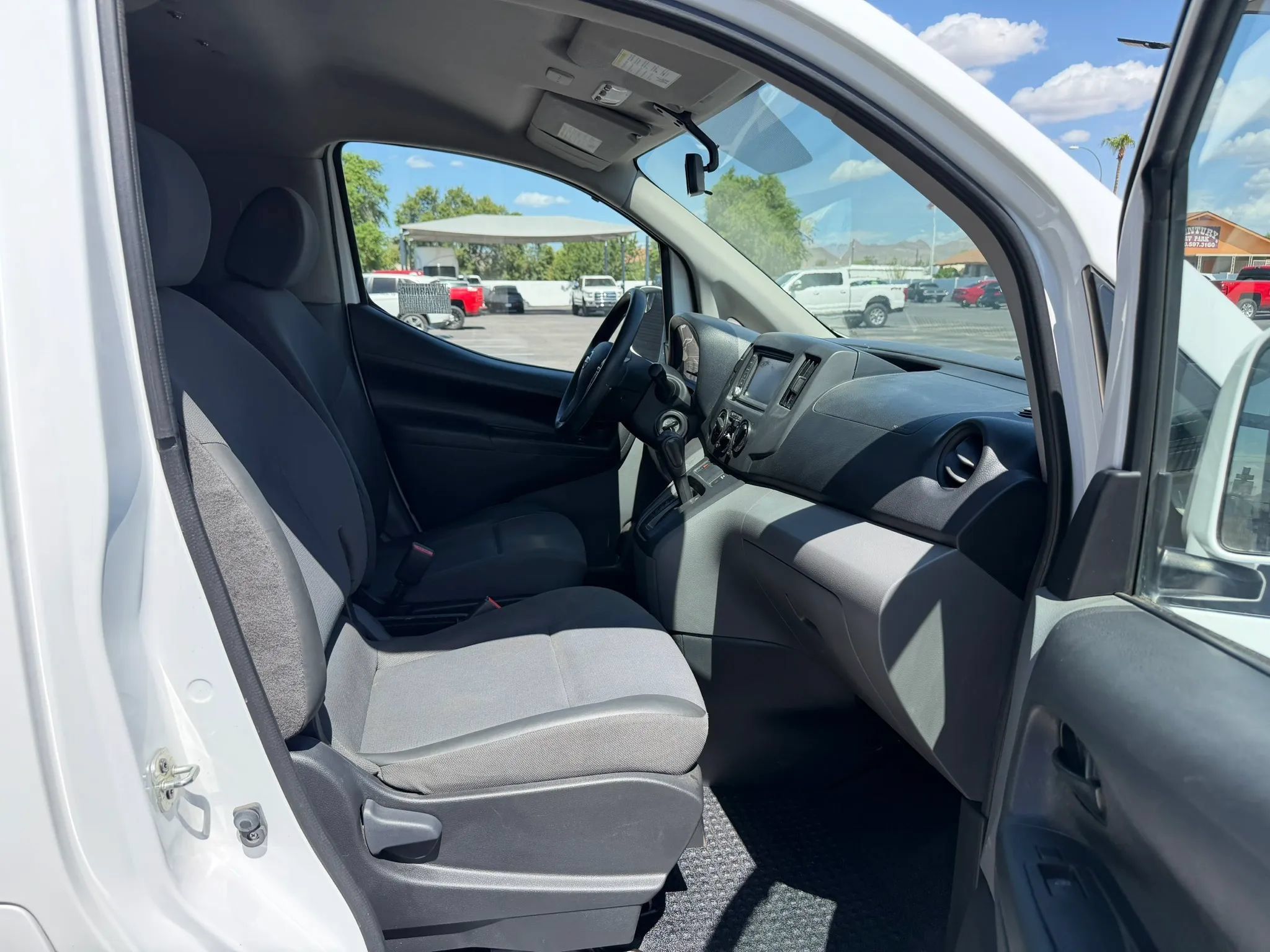Used 2020 Nissan NV200 SV w/ Back Door Glass Package FWD image 18