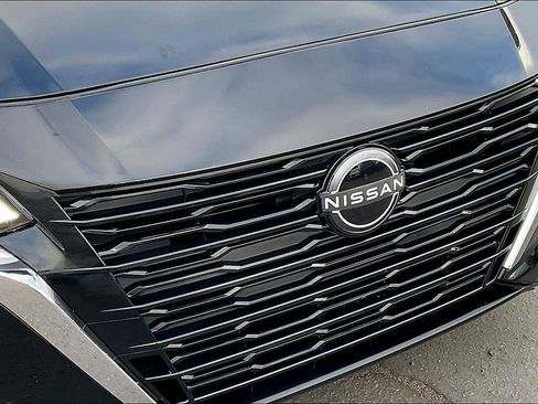 Used 2024 Nissan Altima 2.5 SV image 27