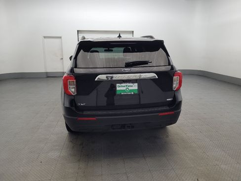 Used 2020 Ford Explorer XLT w/ Comfort Package AWD/4WD image 6