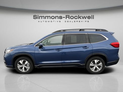 Used 2022 Subaru Ascent Premium w/ Convenience Package image 4