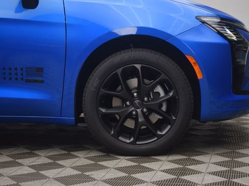New 2027 Chrysler Pacifica Select AWD/4WD image 7