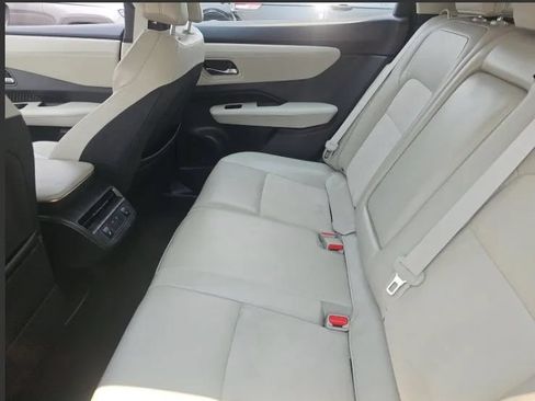 Used 2023 Nissan Ariya FWD image 8