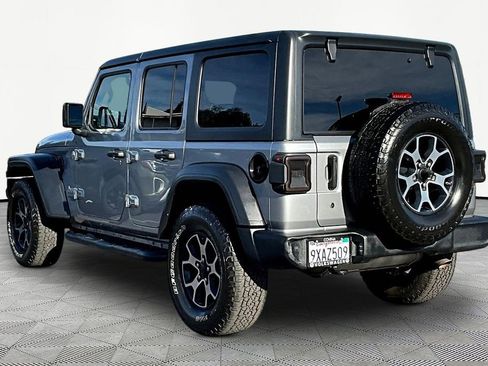 Used 2018 Jeep Wrangler Unlimited Sport S image 4