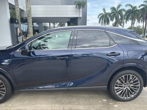 Used 2025 Lexus RX 350 FWD w/ Convenience Package image 7