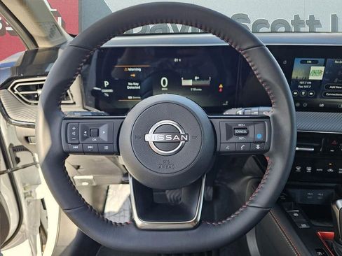 New 2026 Nissan Kicks SR w/ Illumination Package FWD image 15