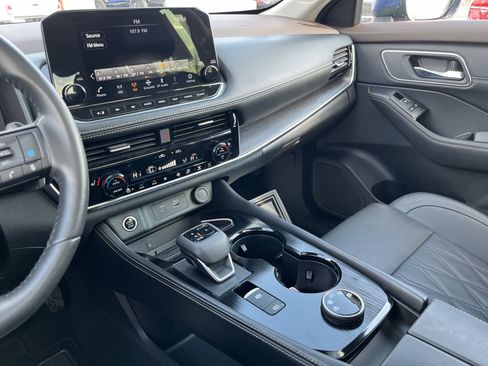 Used 2023 Nissan Rogue Platinum w/ Platinum Premium Package image 26