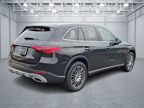 Used 2026 Mercedes-Benz GLC 300 4MATIC Coupe image 6