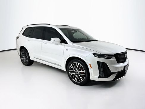 Used 2023 Cadillac XT6 Sport w/ Technology Package AWD/4WD image 1