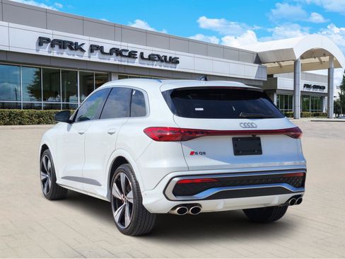 Used 2025 Audi SQ5 Premium Plus image 4
